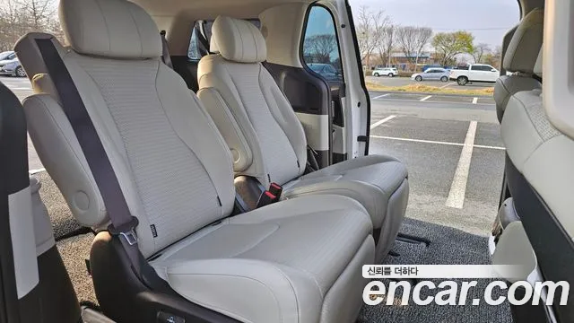 Kia Canival Carnival 4 поколение Бензин 7 мест Signature — Фото автомобиля 14