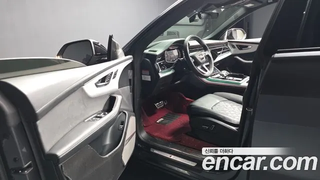 Audi Q8 55 TFSI quattro Premium — Фото автомобиля 9