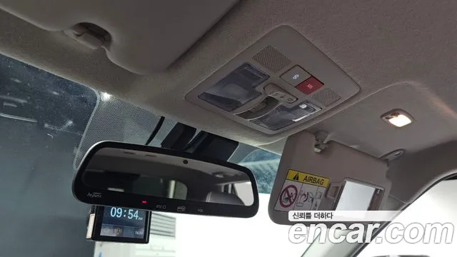 Hyundai Venue — Фото автомобиля 17