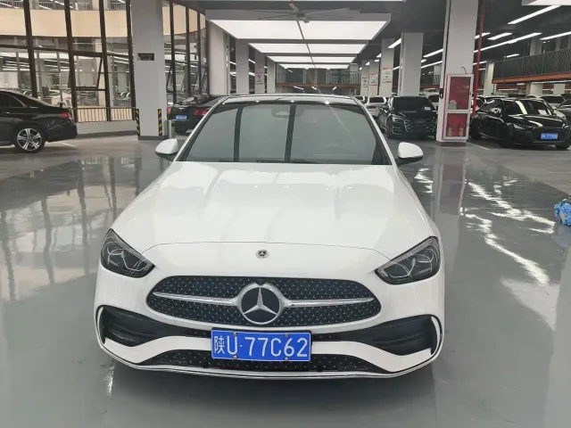 Mercedes-Benz C-Class — Фото автомобиля 2