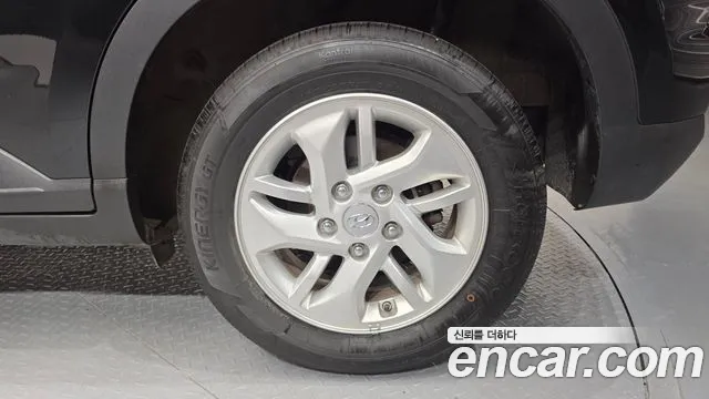 Hyundai Venue Venue 1.6 Premium — Фото автомобиля 21