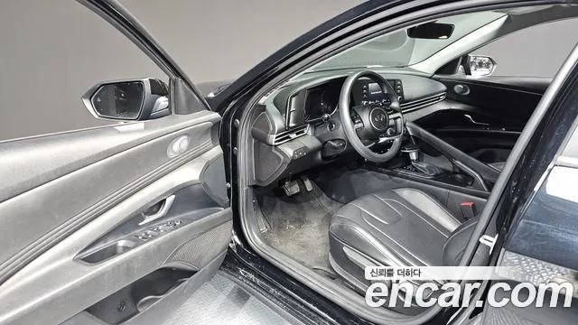 Hyundai AVANTE Avante (CN7) — Фото автомобиля 10