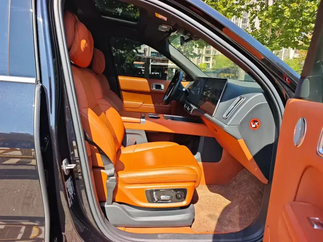 Li Auto L9 — Фото автомобиля 4