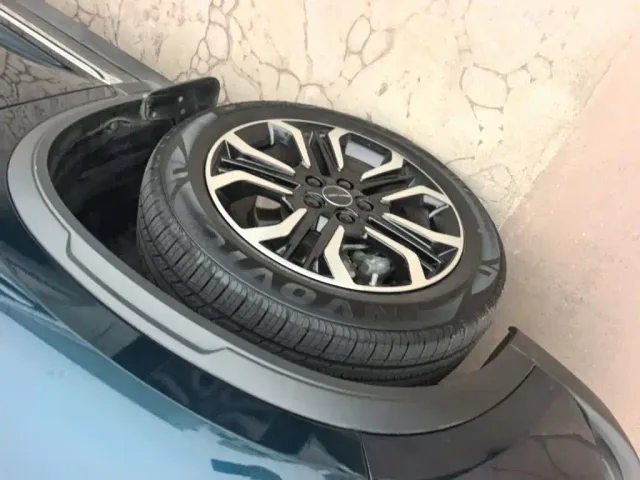 Forthing T5 — Фото автомобиля 22