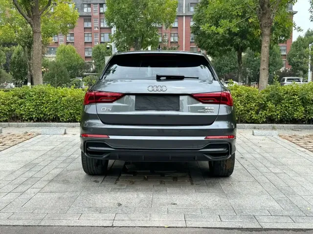 Audi Q3 — Фото автомобиля 5