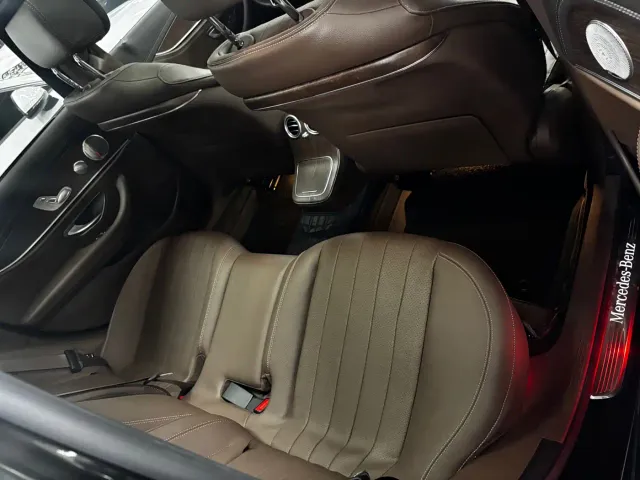 Mercedes-Benz E-Class — Фото автомобиля 14