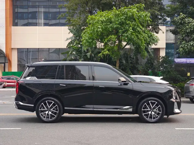 GAC Trumpchi GS8 — Фото автомобиля 4