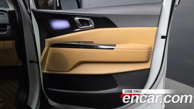 Kia Canival Carnival 4 поколение Дизель 9 мест Signature — Фото автомобиля 23