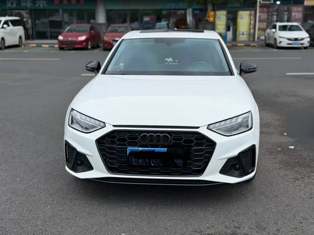 Audi A4L — Фото автомобиля 2