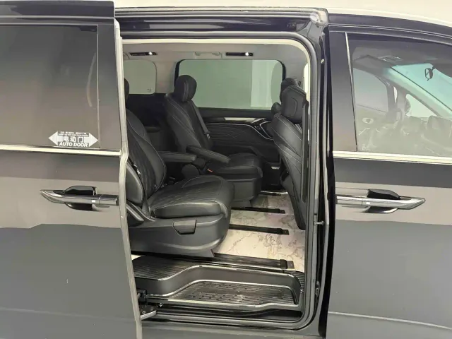 Maxus G90 — Фото автомобиля 9
