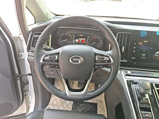 GAC Trumpchi M8 — Фото автомобиля 10