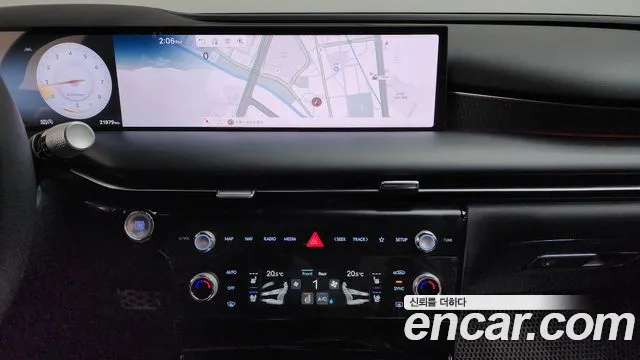 Genesis G80 RG3 — Фото автомобиля 12
