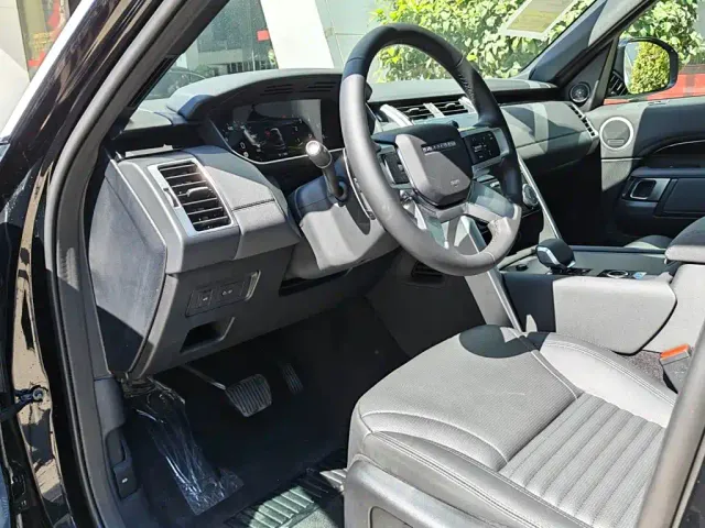 Land Rover Discovery — Фото автомобиля 4