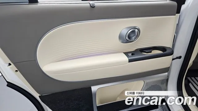 Hyundai Ioniq 9 — Фото автомобиля 14