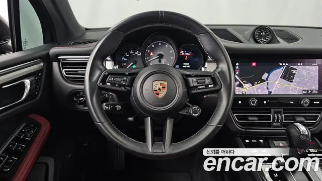 Porsche Macan — Фото автомобиля 13