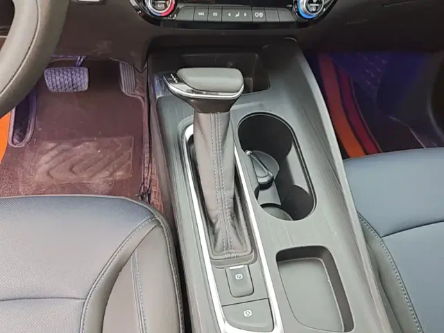 Buick Velite 6 — Фото автомобиля 13