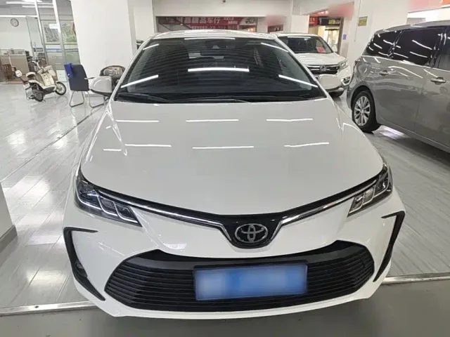 Toyota Corolla — Фото автомобиля 2