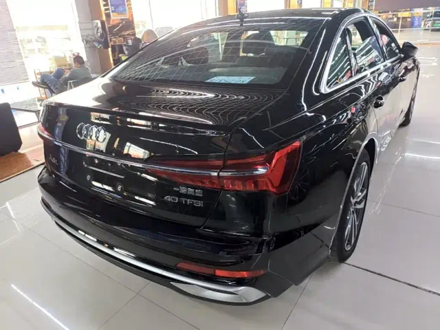Audi A6L — Фото автомобиля 5