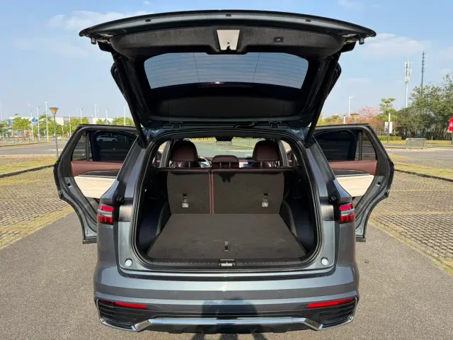 Geely Xingyue L — Фото автомобиля 29