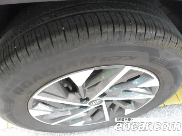 Hyundai Tucson Tucson (NX4) Бензин 1.6 турбо 2WD — Фото автомобиля 17