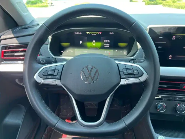 Volkswagen Lavida — Фото автомобиля 10