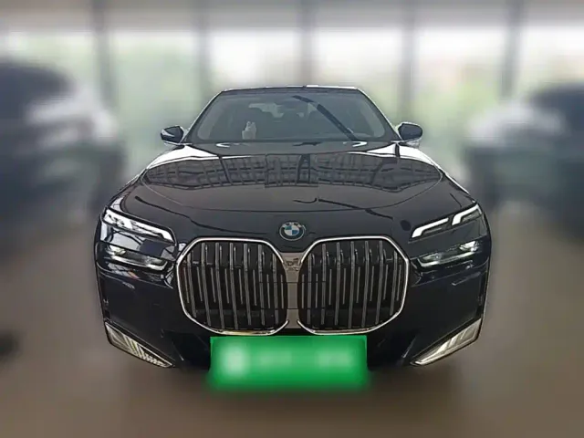 BMW 7 Series — Фото автомобиля 4
