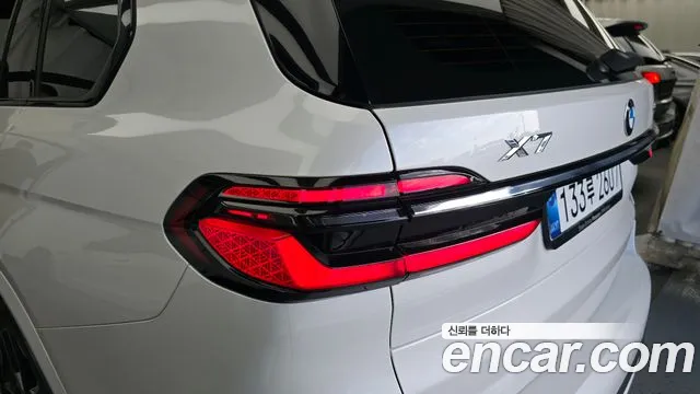 BMW X7 — Фото автомобиля 19