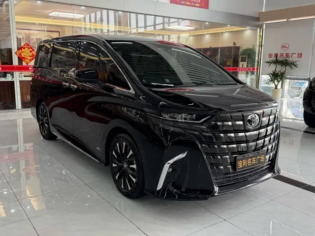 Toyota Alphard — Фото автомобиля 3