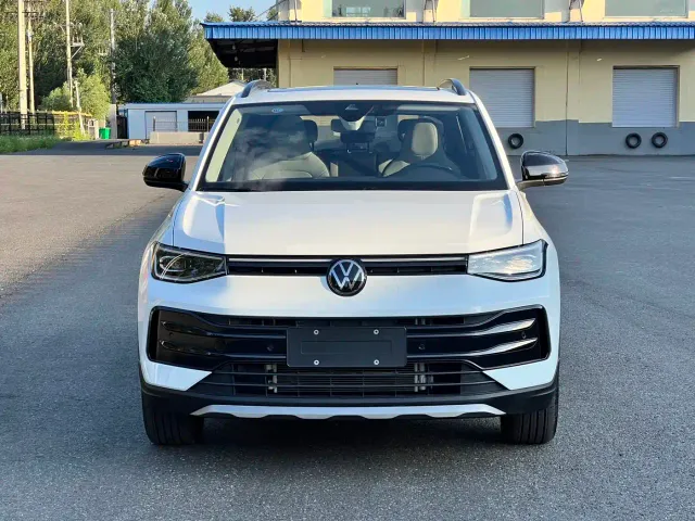 Volkswagen Tharu — Фото автомобиля 2