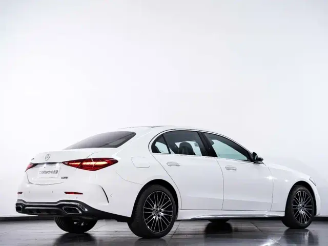 Mercedes-Benz C-Class — Фото автомобиля 6
