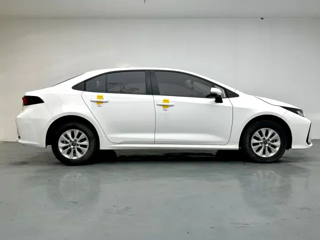Toyota Corolla — Фото автомобиля 6