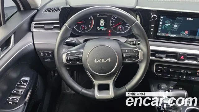 Kia K5 K5 3 поколение 2.0 LPI(Для проката) — Фото автомобиля 12