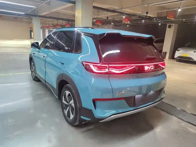 BYD Sealion 05 EV — Фото автомобиля 4