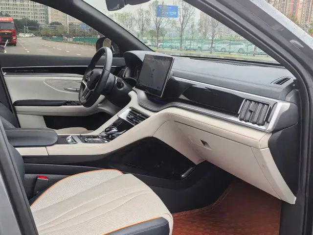 BYD Song PLUS — Фото автомобиля 14