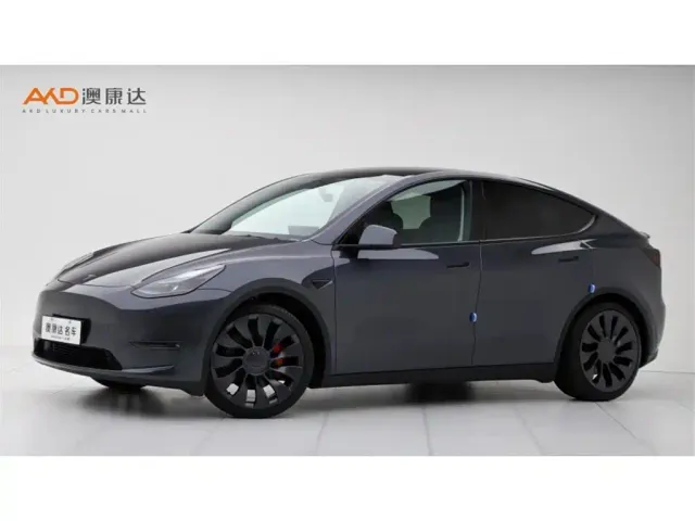 Фотография автомобиля — Tesla Model Y