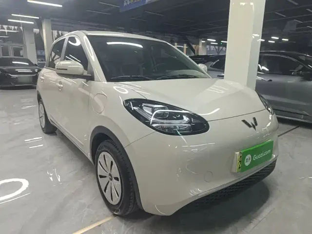Wuling Bingo — Фото автомобиля 3