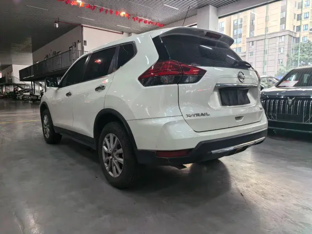 Nissan X-Trail — Фото автомобиля 19