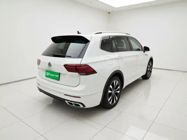 Volkswagen Tiguan L — Фото автомобиля 6