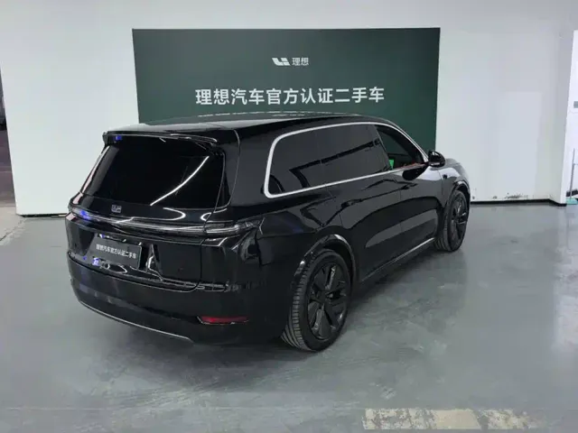 Li Auto L9 — Фото автомобиля 3