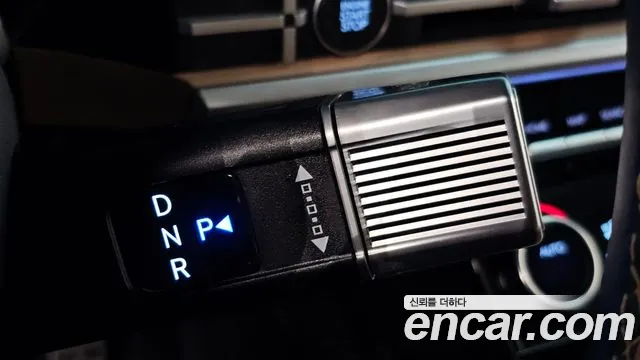 Hyundai Santa Fe MX5 — Фото автомобиля 12
