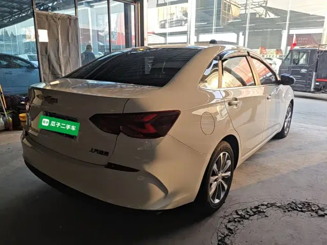 Chevrolet Monza — Фото автомобиля 6