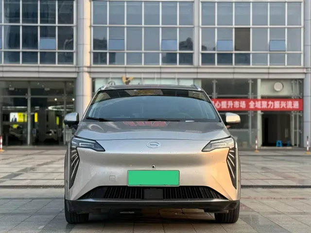 GAC Aion Y — Фото автомобиля 2