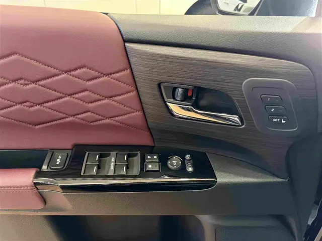 Honda Elysion — Фото автомобиля 9