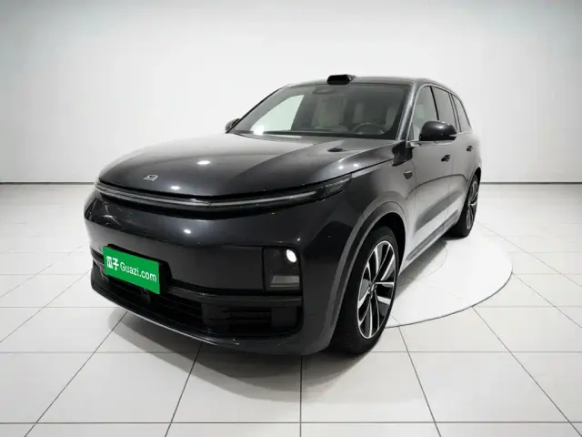 Фотография автомобиля — Li Auto L9