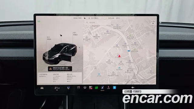 Tesla Model Y — Фото автомобиля 19