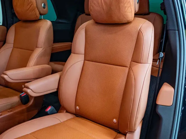 Li Auto L9 — Фото автомобиля 16