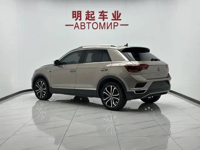 Volkswagen T-Roc — Фото автомобиля 7