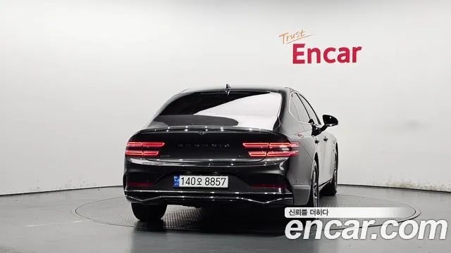 Genesis G80 Бензин 2.5 турбо AWD — Фото автомобиля 4