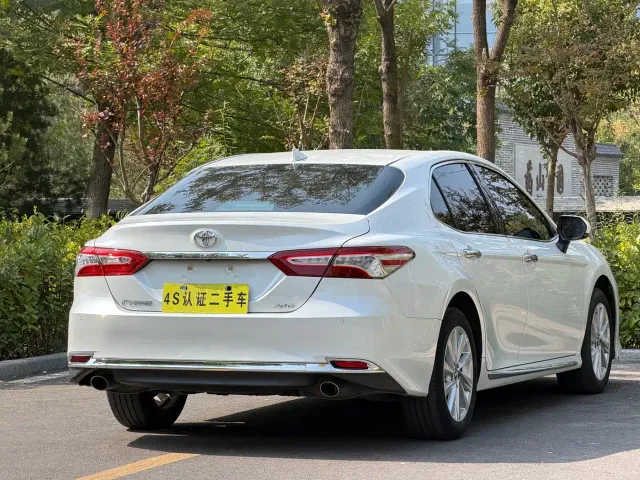 Toyota Camry — Фото автомобиля 8