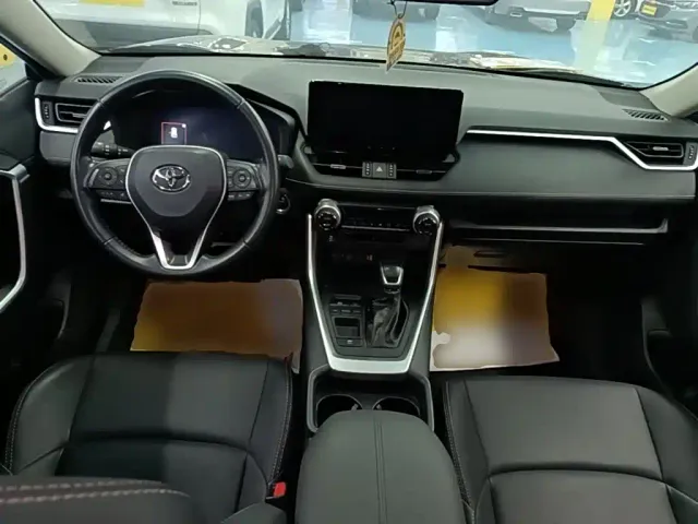 Toyota Wildlander — Фото автомобиля 9